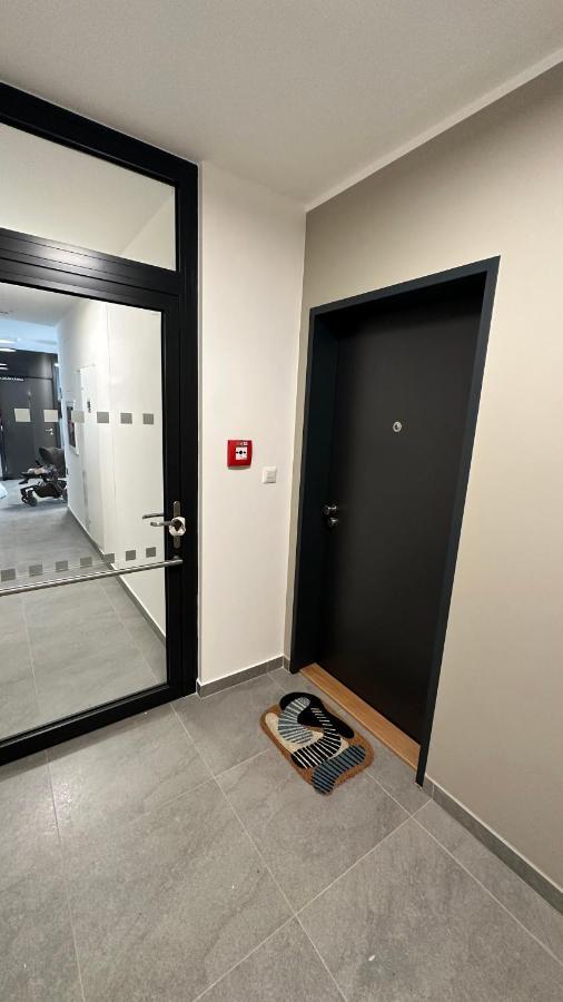 Apartmán Holesovice Delight: Modern Comfort With A Twist In 7 Praha